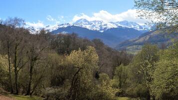 Vue depuis lâhĂ©bergement