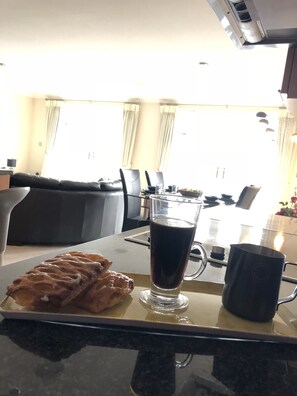 Apartment, 3 Bedrooms | In-room dining - Blakes Quay Reading (Reading)