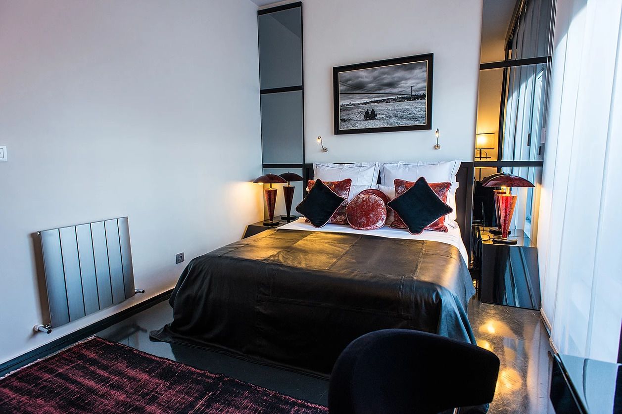 Deluxe Apartment, Sea View | 2 bedrooms, premium bedding, in-room safe, desk