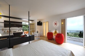 Superior Studio, Sea View | In-room safe, soundproofing, iron/ironing board, rollaway beds - Poggio dei Gorleri Wine resort (Diano Marina)