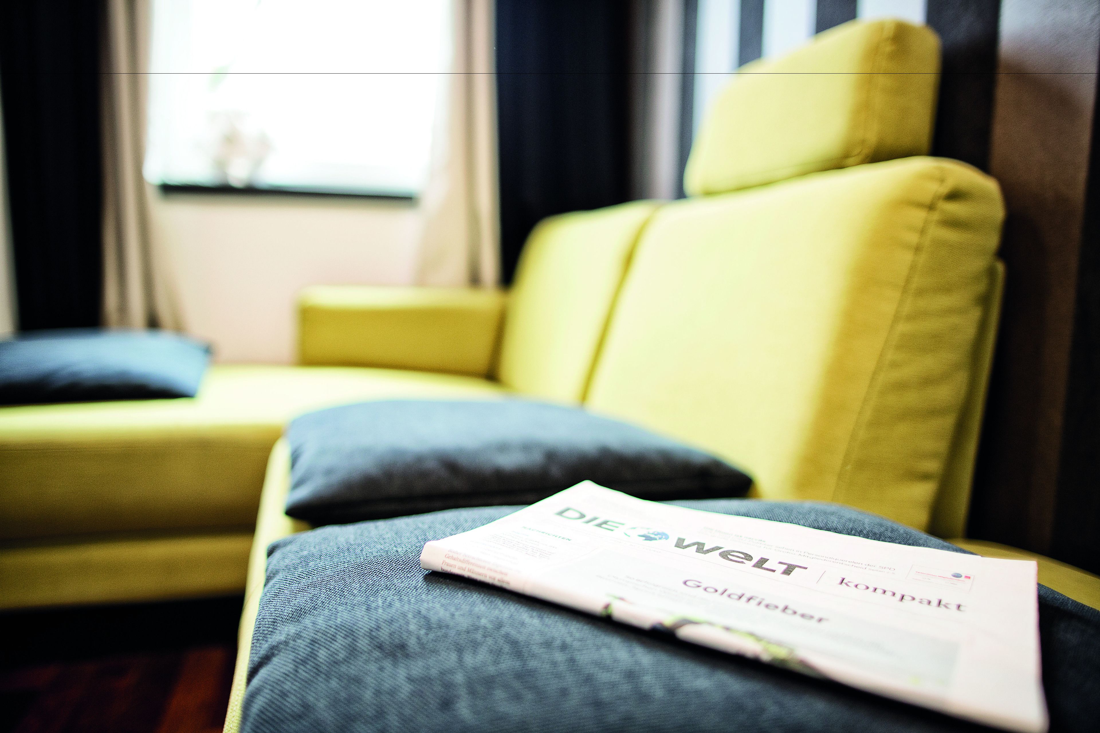 premium suite, 1 king bed | hypo-allergenic bedding, minibar, in-room safe, desk