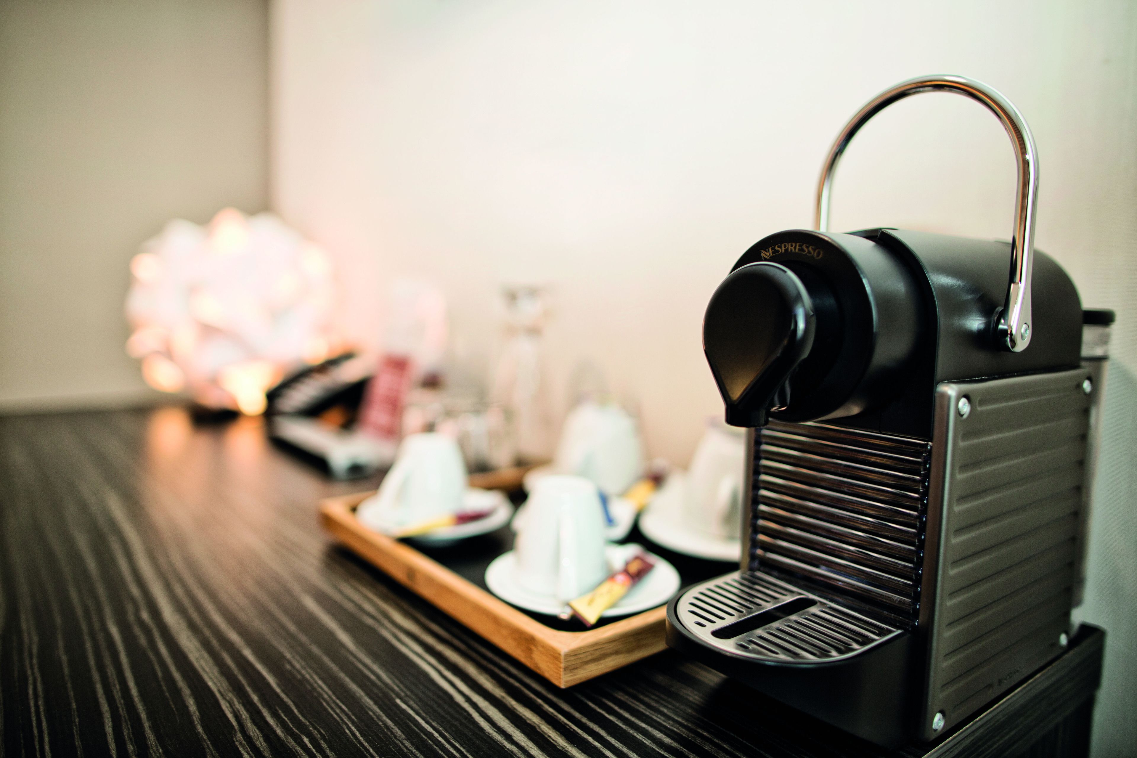 double room, 1 king bed (boutique) | hypo-allergenic bedding, minibar, in-room safe, desk