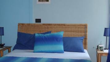 Seprai premium, meja kerja, tempat tidur bayi gratis, dan Wi-Fi gratis