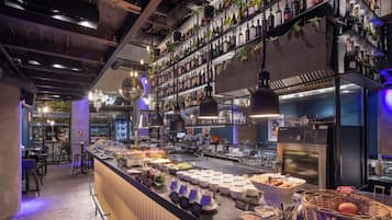 Free daily buffet breakfast