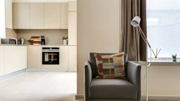 3 bedrooms, premium bedding, iron/ironing board, free WiFi