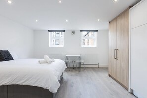 Premium bedding, iron/ironing board, free WiFi - Studio 2b · Functional & Bright Studio - Camberwell! (London)