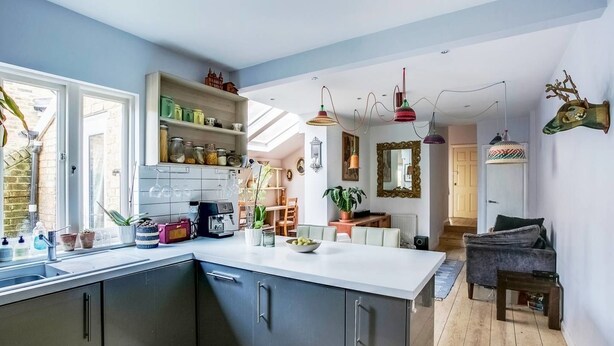 Cookware/dishes/utensils - Bright 3 Bedroom Trendy Home by Hampstead (London)