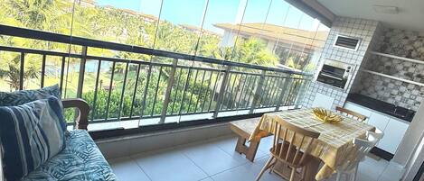 Club Apartment | Veranda