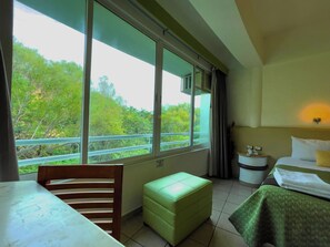 View from room - Hotel Puente Nacional & Spa (Puente Nacional)