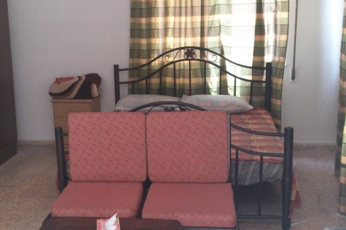 Premium bedding, in-room safe, desk, iron/ironing board