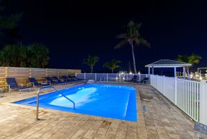 Outdoor pool, sun loungers