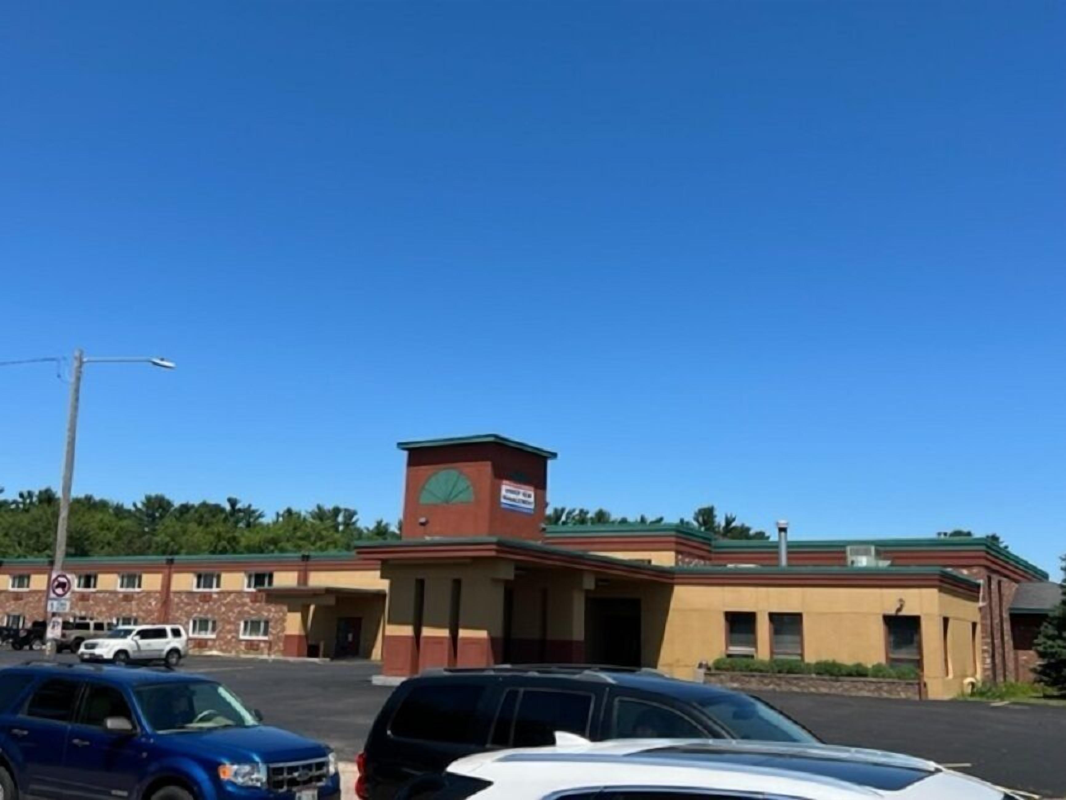 Posh Inn & Suites — photo 15