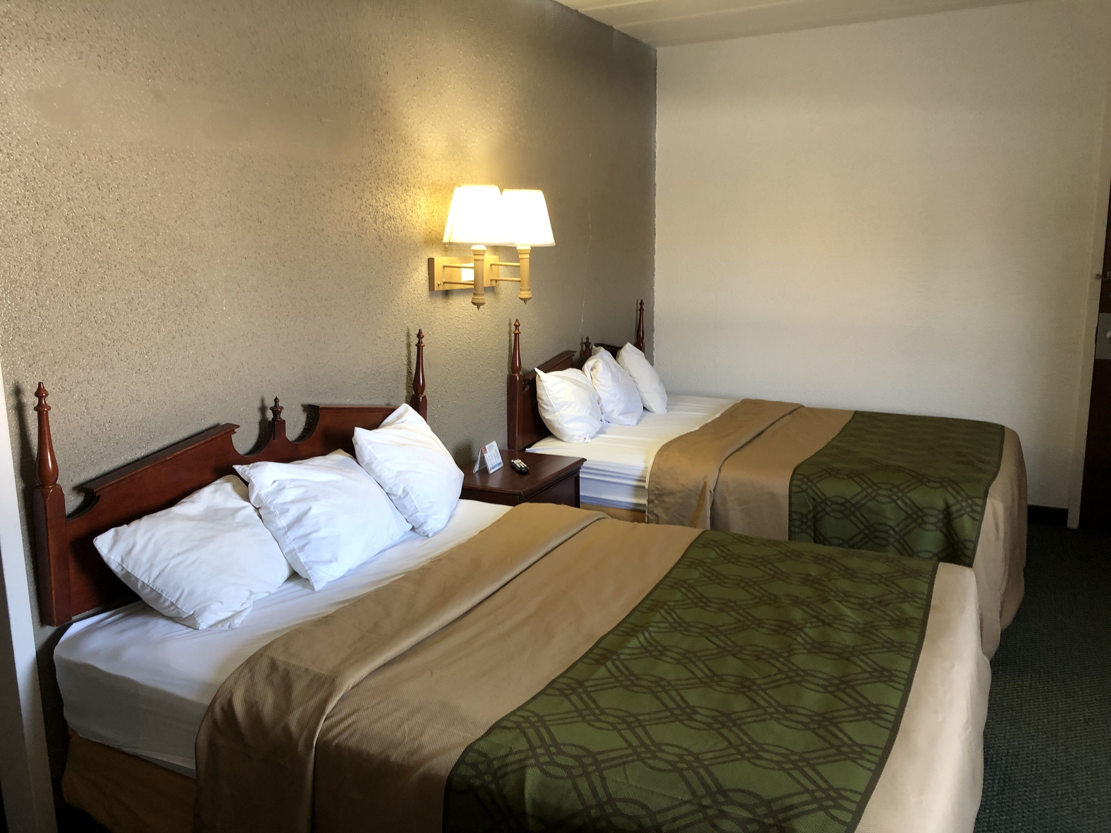 Posh Inn & Suites — photo 12