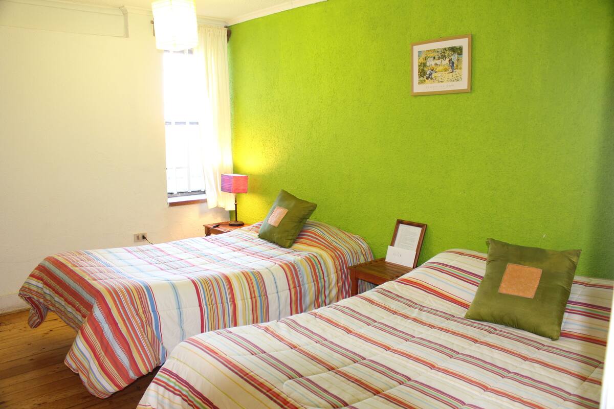 Coffres-forts dans les chambres, Wi-Fi gratuit, draps fournis