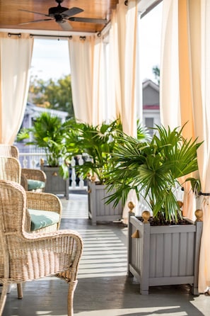 154 CD Spring Street - 5 BR / 3 BA | Porch