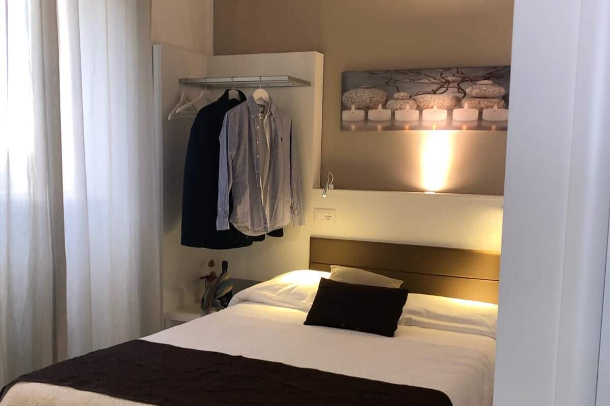 Economy-Zimmer (French bed)