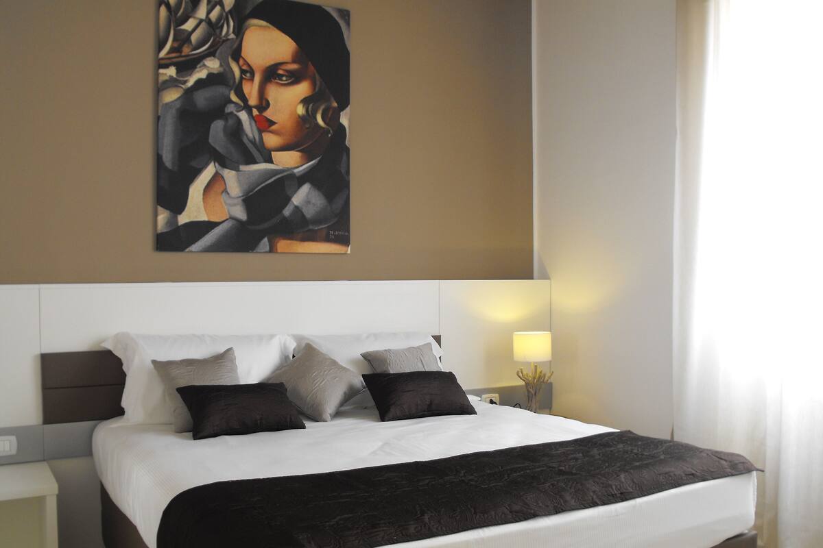 Superior Double Room | 2 bedrooms, premium bedding, minibar, in-room safe