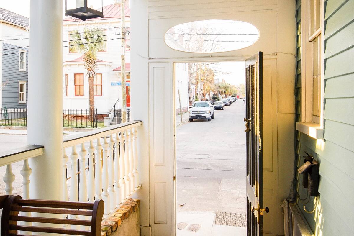 Apartment (71A) | Interior entrance