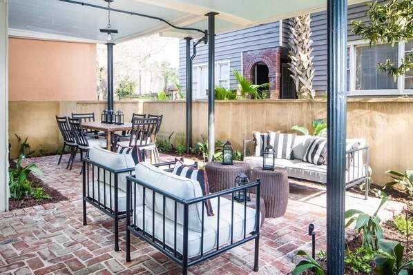 71AB Spring Street - 5 BR / 2.5 BA | Terrace/patio
