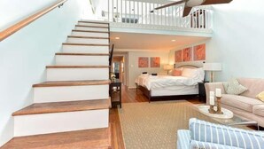 Apartment, 2 Bedrooms, 2 Bathrooms | Living area - 526 Gibbon Street (Alexandria)