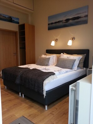 Free WiFi, bed sheets - Díma Studio Apartments (Höfn)