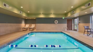Indendørs pool