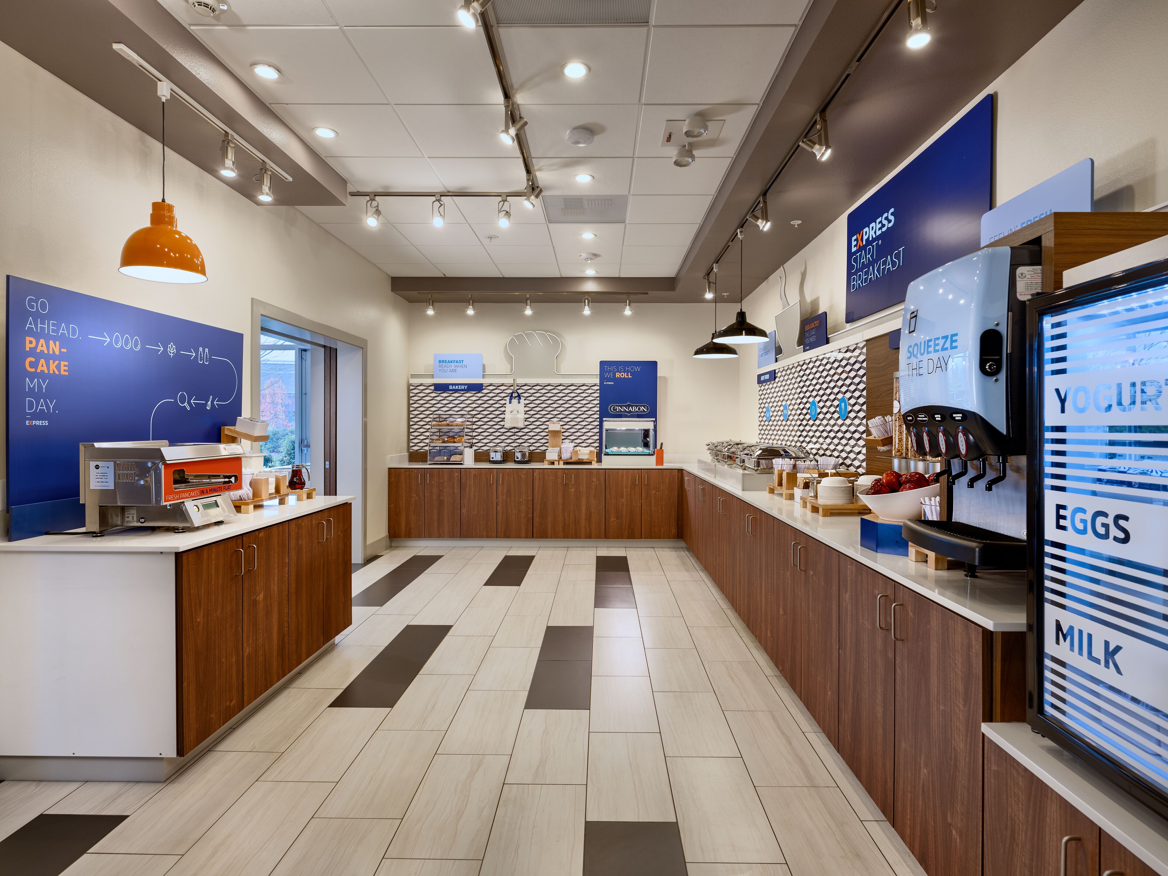 free daily continental breakfast