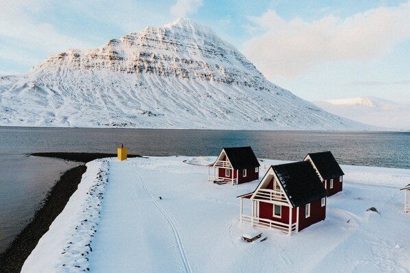 Property grounds - Mjóeyri Travel holiday homes (Fjardabyggd)