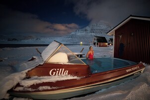 Heitur pottur utandyra