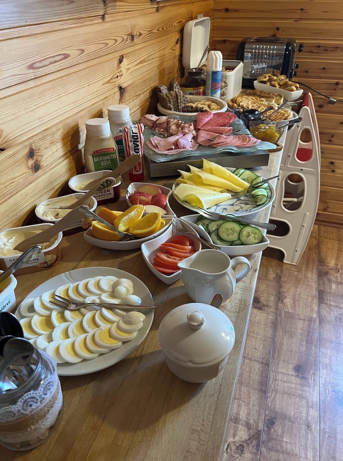 daily buffet breakfast (isk 2500 per person)