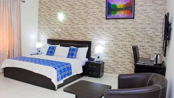 Standard Double Room | In-room safe, desk, iron/ironing board, free WiFi