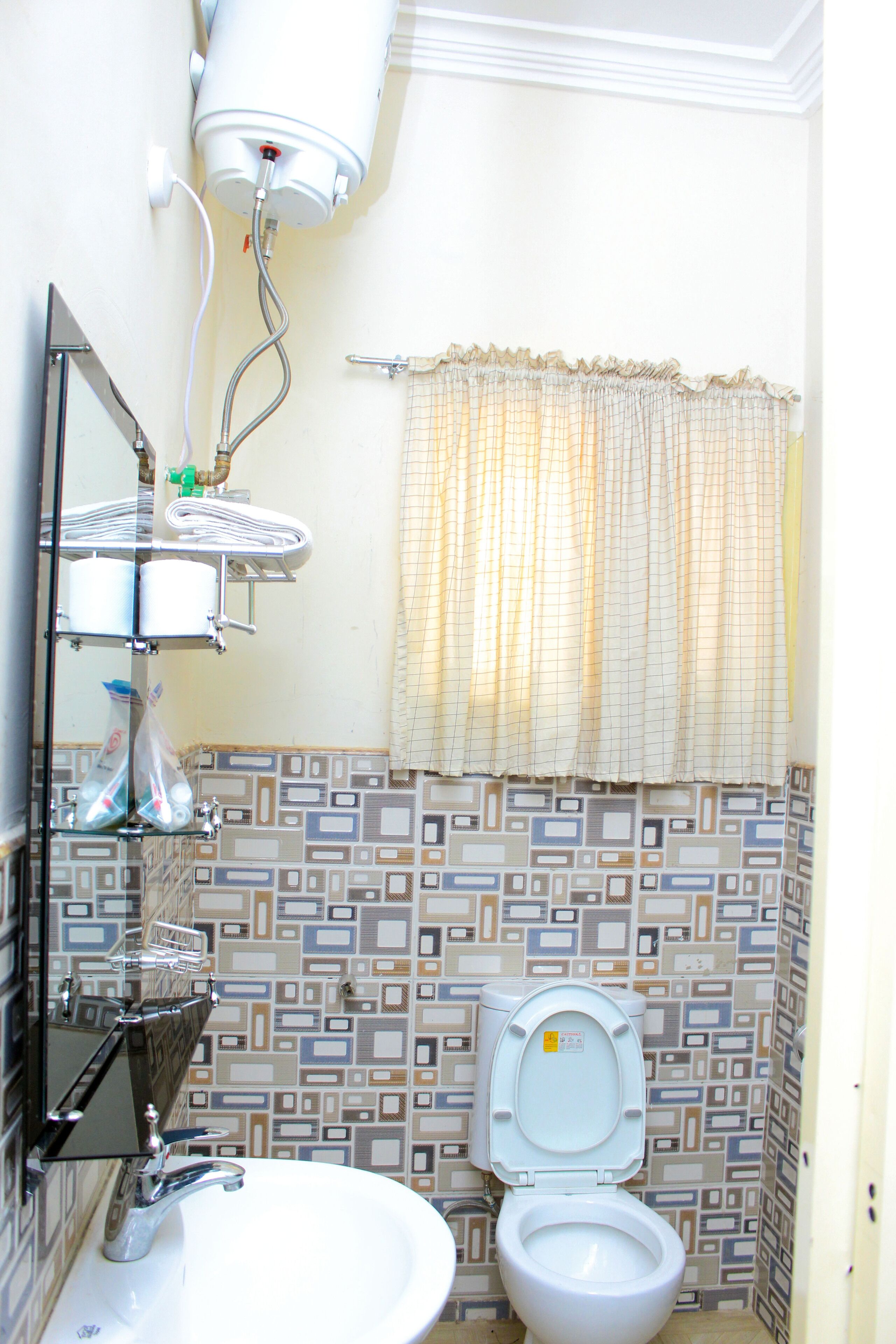 shower, free toiletries, hair dryer, slippers