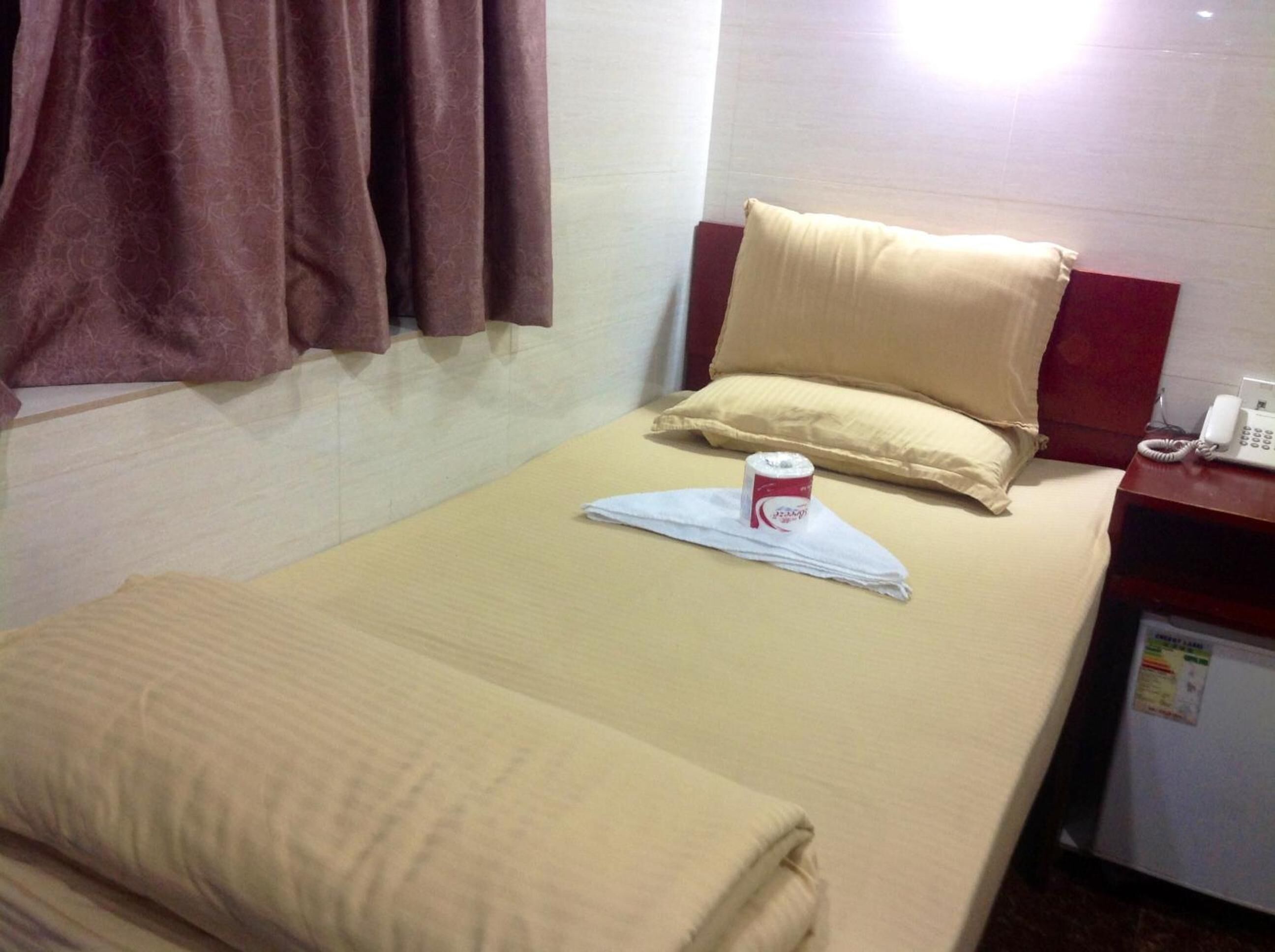 Foto - New Yan Yan Guest House reception 9th floor Flat E4 E6