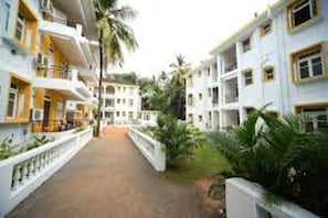Front of property - Alor Grande Holiday Resort (Candolim)