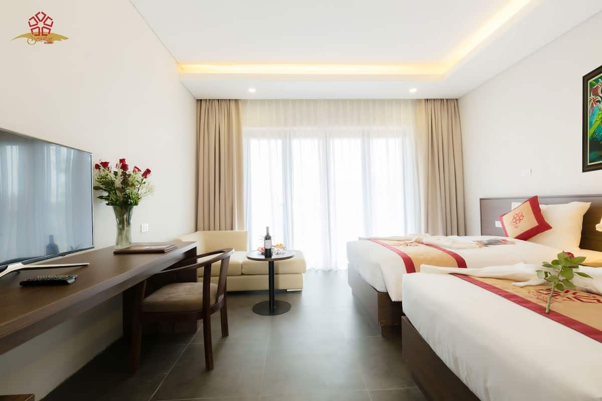 Minibar, desk, blackout drapes, free WiFi