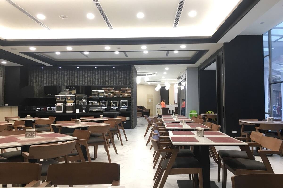 restaurant