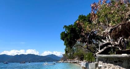 Villa Bulan Madu Gili Air