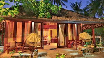 Family Villa, 1 Bedroom | Egyptian cotton sheets, premium bedding, in-room safe