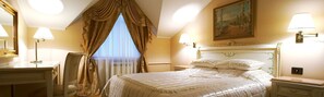 In-room safe, iron/ironing board, rollaway beds, free WiFi