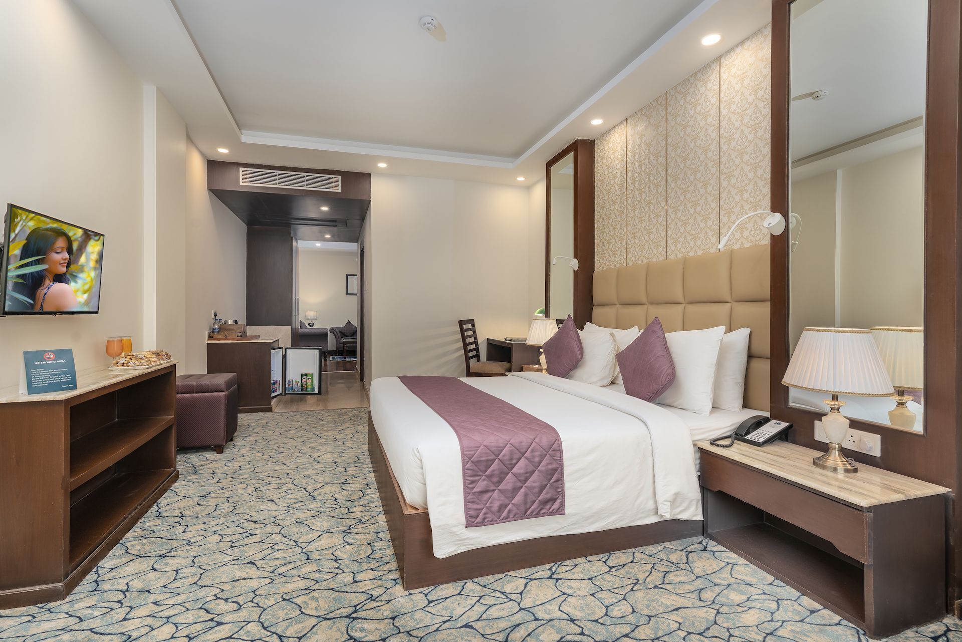 Premium bedding, minibar, in-room safe, desk