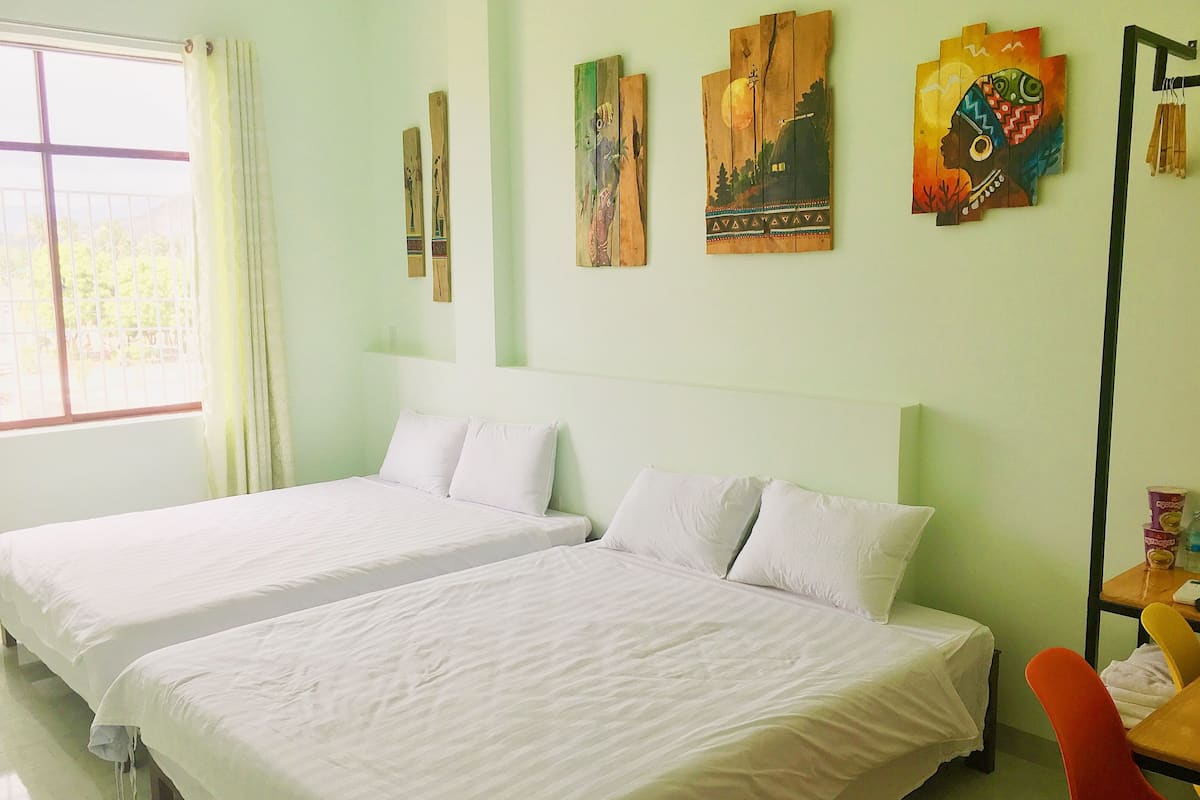Quadruple Room, 2 Queen Beds, Mountain View, Mountainside | Desk, free WiFi