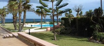 Marina Beach  Private Pool&Beach