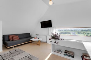 Design Apartment, 1 Bedroom, Ocean View | Living area