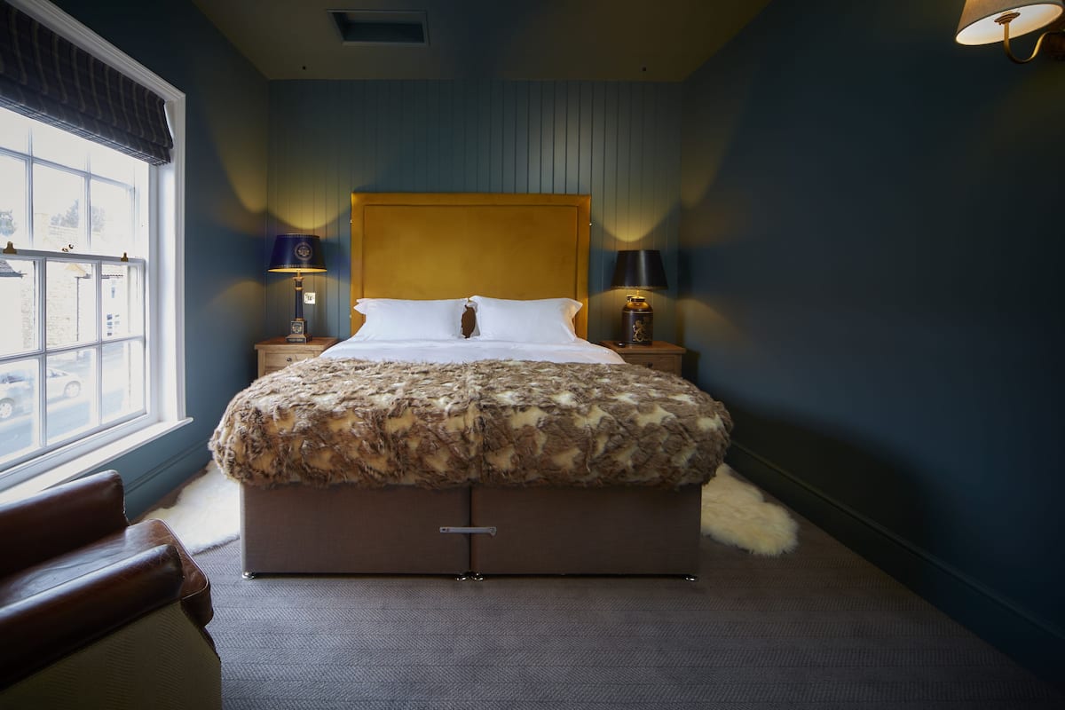 Deluxe Double or Twin Room | 1 bedroom, premium bedding, desk, iron/ironing board