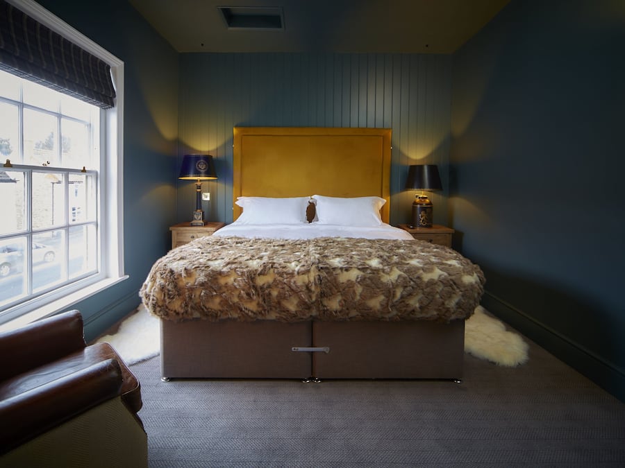 Deluxe Double or Twin Room | Premium bedding, desk, iron/ironing board, rollaway beds