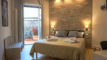 Deluxe Double Room, Terrace | Premium bedding, desk, free WiFi, bed sheets
