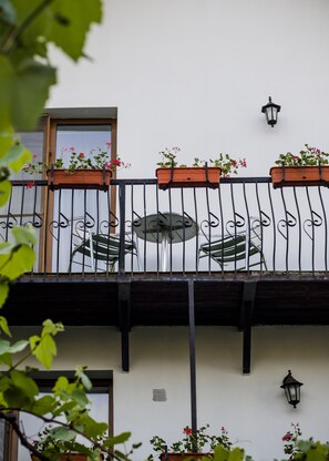 Standard-Doppelzimmer, Balkon, Gartenblick | Balkon