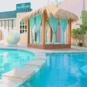 Piscina interna, piscina externa