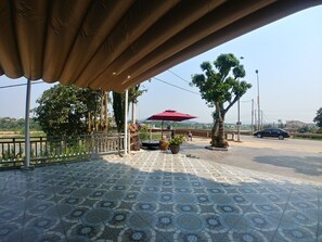 شرفة/رواق