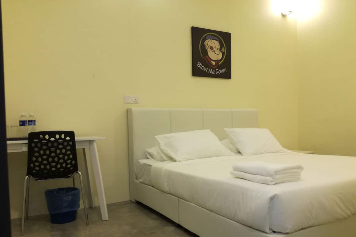 Deluxe-Doppelzimmer, 1 King-Bett | Hochwertige Bettwaren, Schreibtisch, Bügeleisen/Bügelbrett